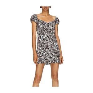 Wilfred Aritzia Womens Sz 8 Veda Ruched Bodycon Animal Print Mini Dress